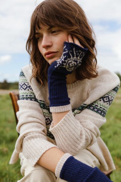 Moon Mittens - Mulberry